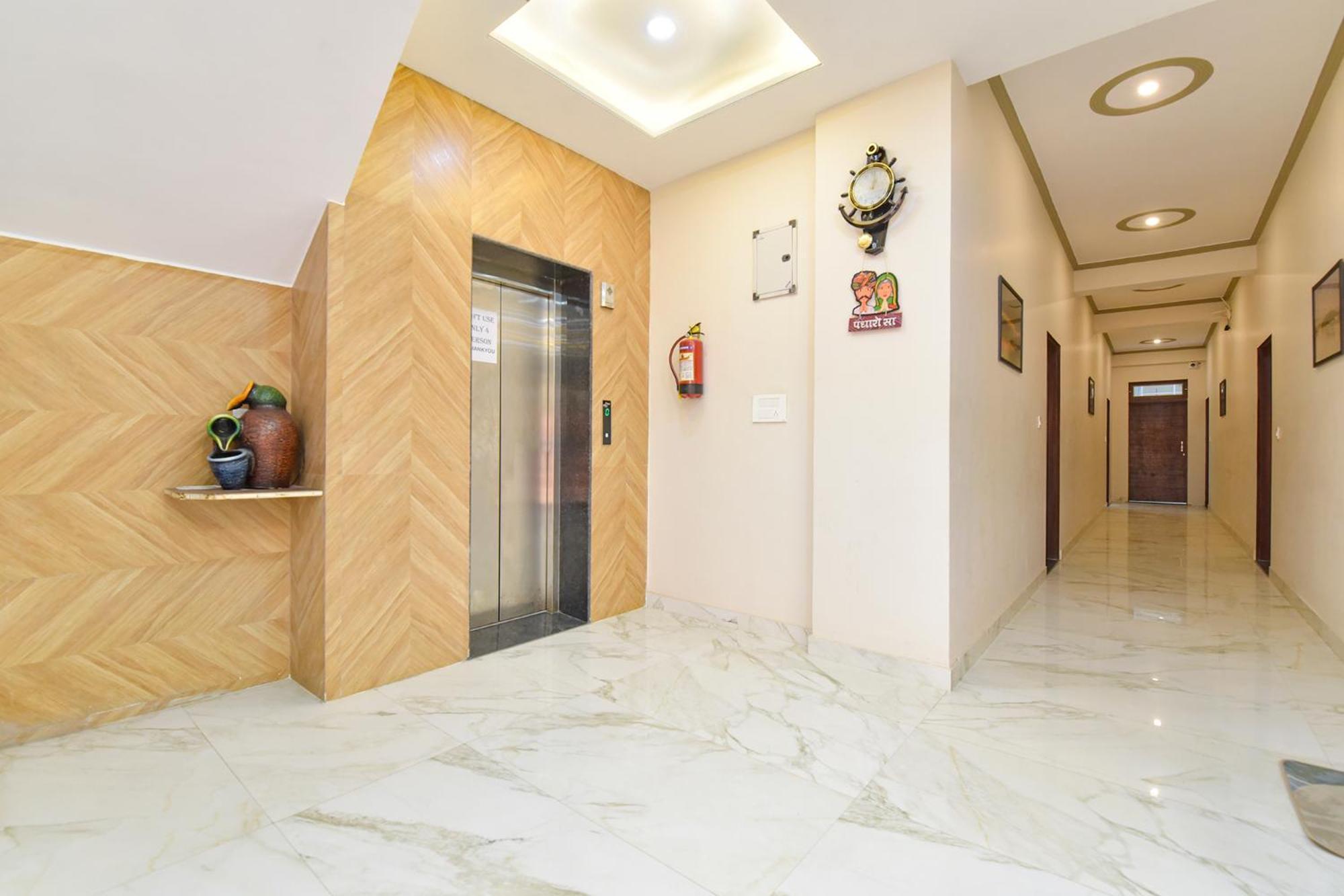 Fabhotel Lavish Palace ชัยปุระ ภายนอก รูปภาพ